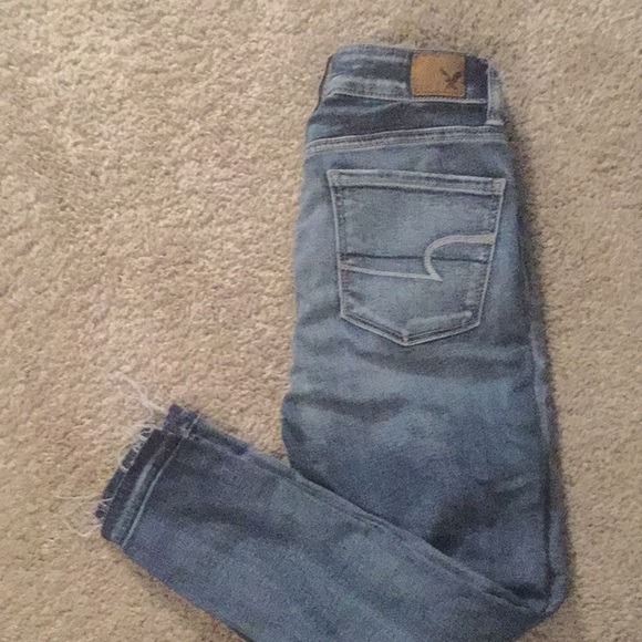 American Eagle Hi-Rise Legging Crop Jeans .Size 0 - Picture 3 of 5
